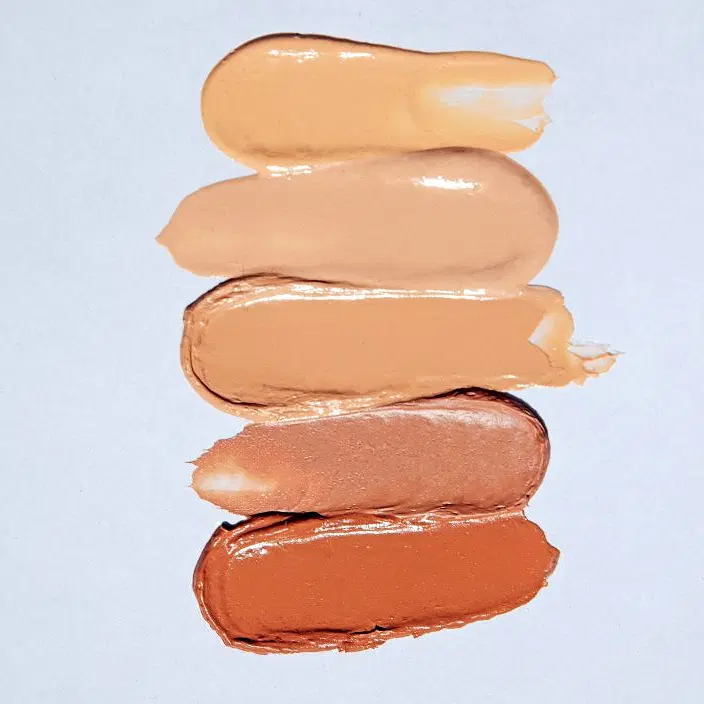 BB Cream With Lightweight & Skin-Like Finish - Hazelnut