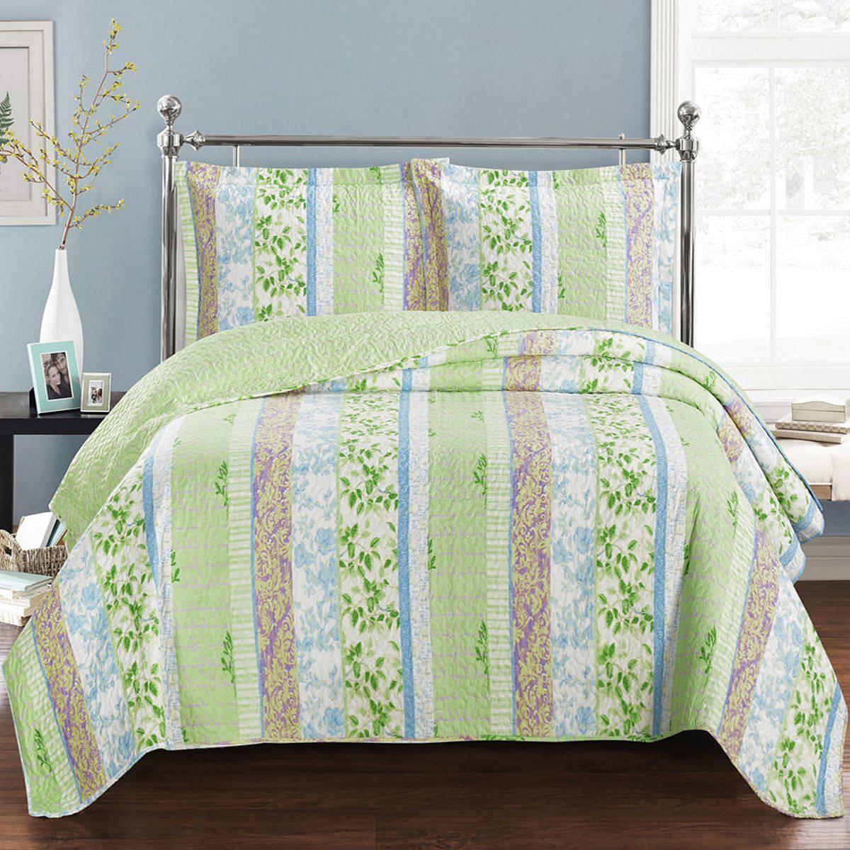 Hayley Spring Reversible Quilt Set in Full/Queen, King/CalKing