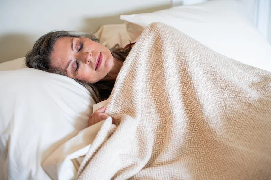 American Blossom Linens Herringbone Weave Cotton Blanket - Thumbnail 3