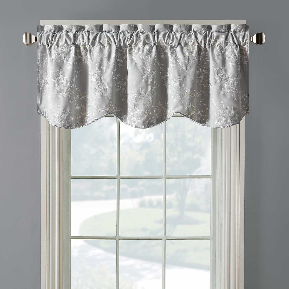 Lilia Lined Embroidered Valance 52"Wx17"L (Single)