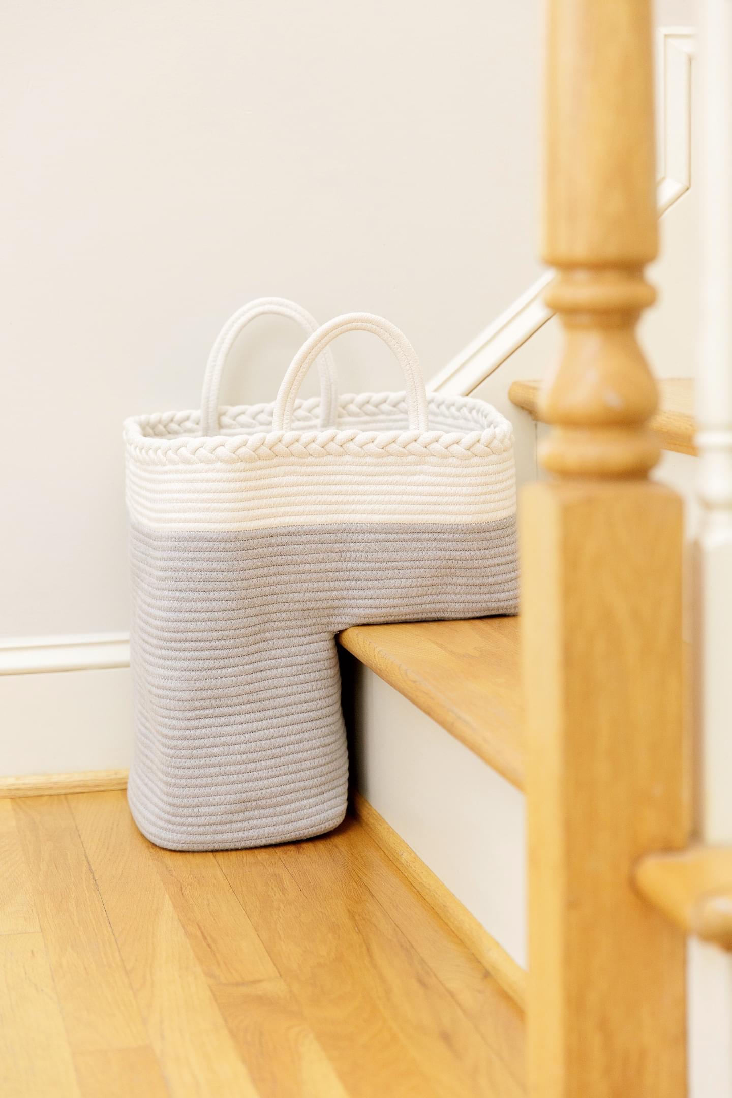 NEObirdie Rope Stair Basket for Carpeted and Wooden Stairs