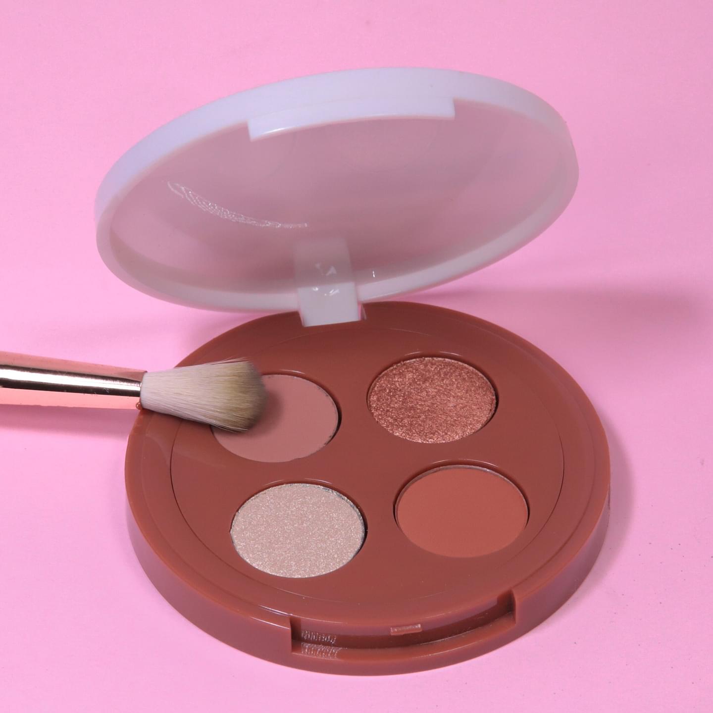 Quad Eyeshadow Palette with Coffee Oil image