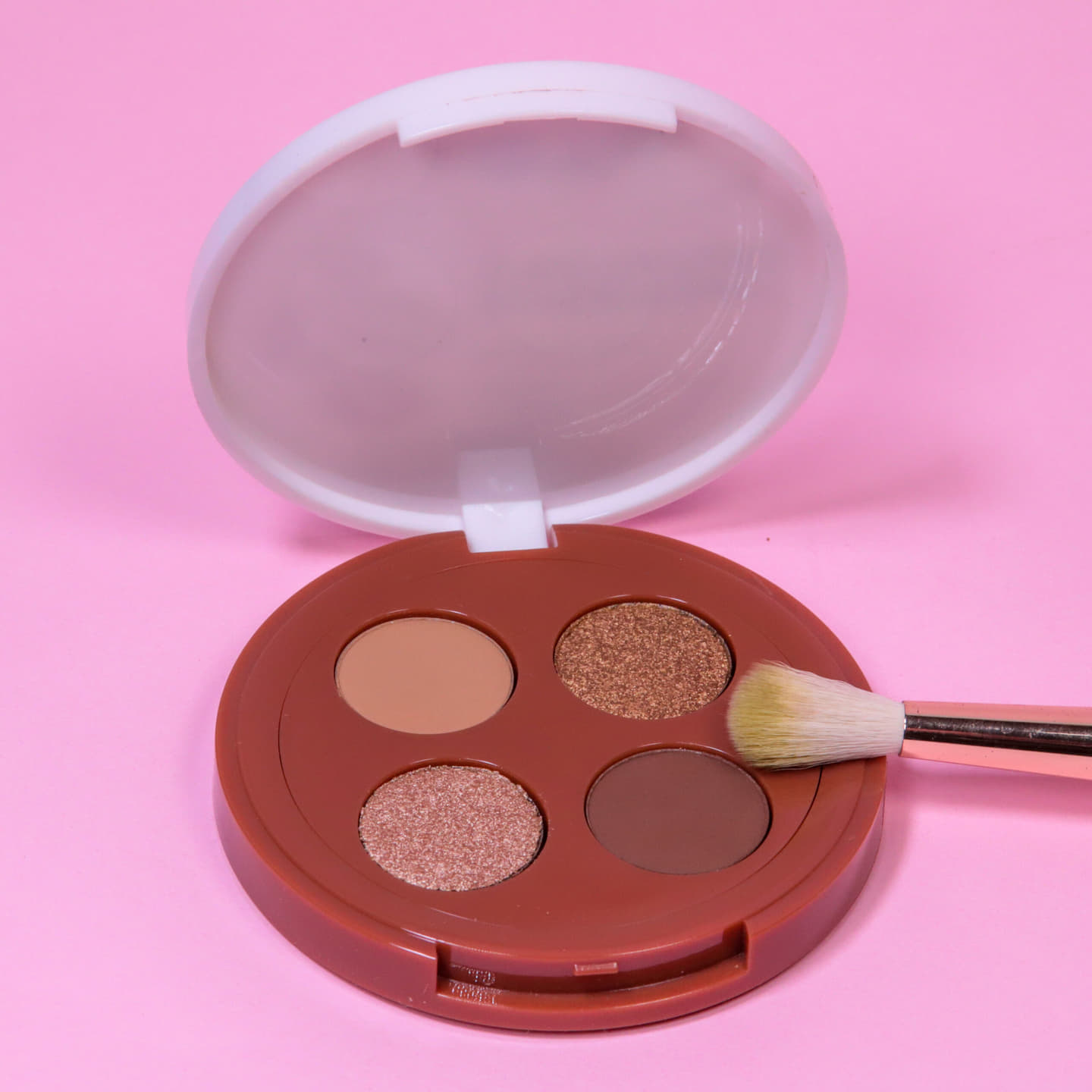 Quad Eyeshadow Palette with Coffee Oil image