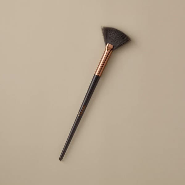 Feathering Fan Brush